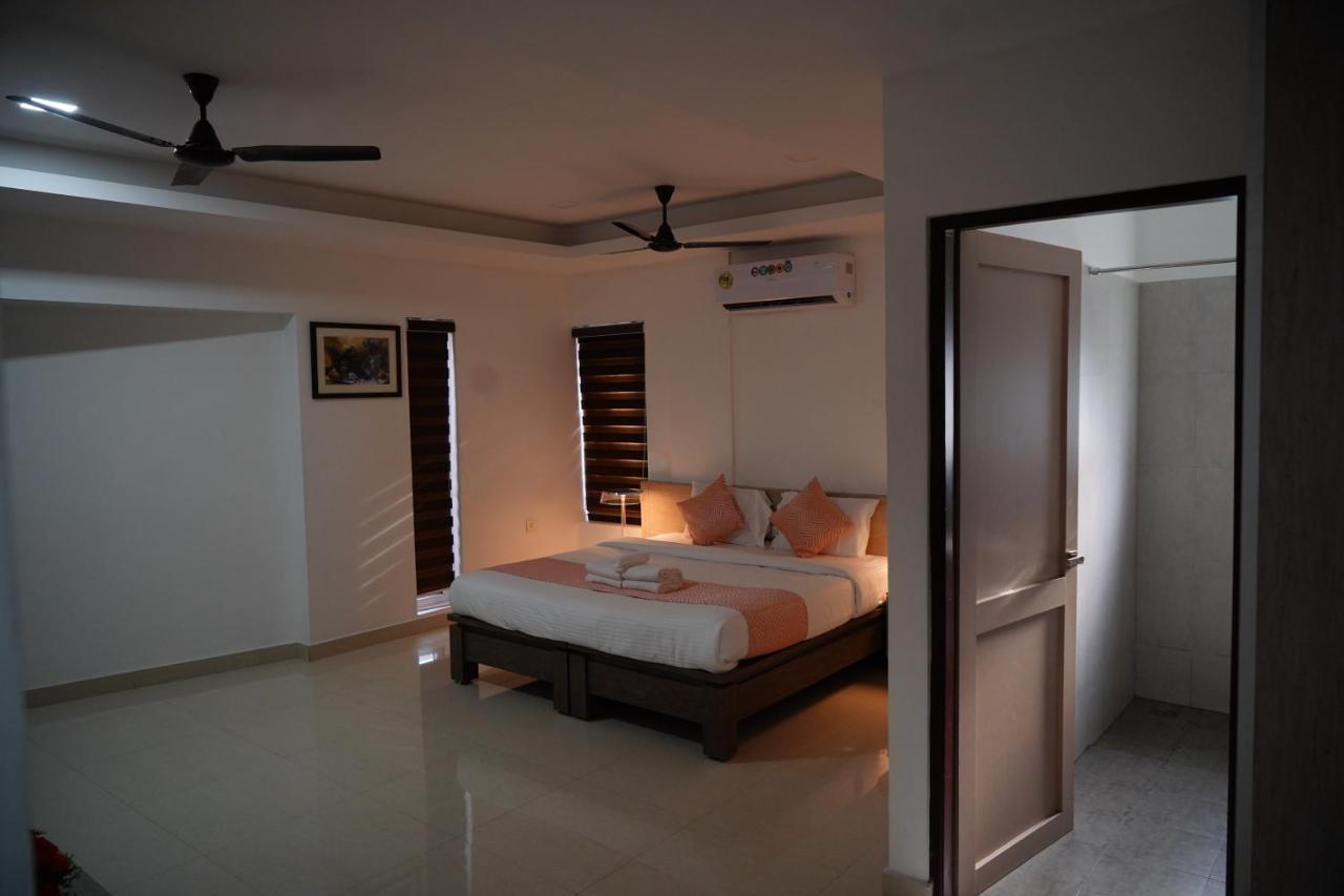 Chandra Inn Kollam Exteriör bild