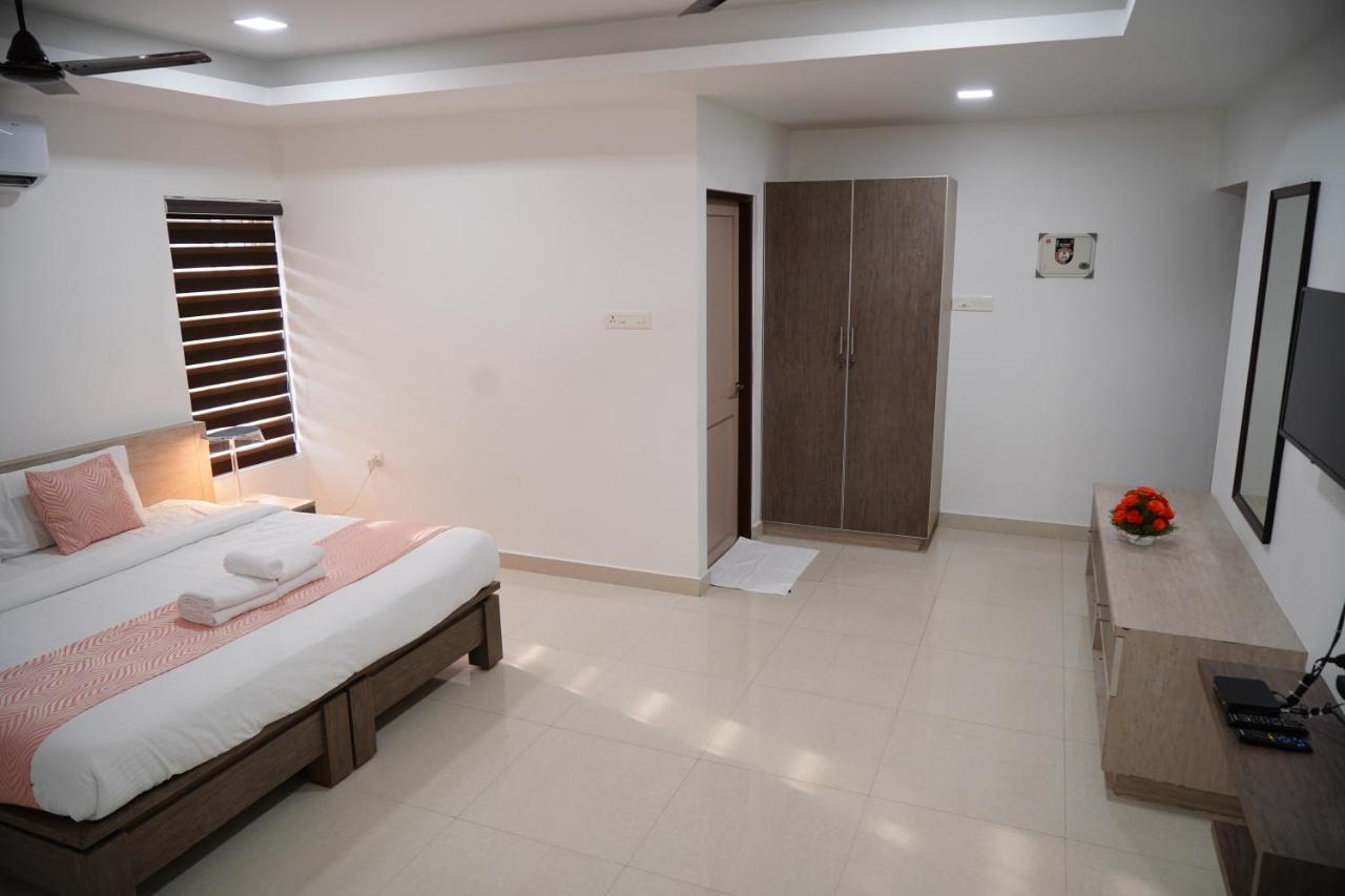 Chandra Inn Kollam Exteriör bild