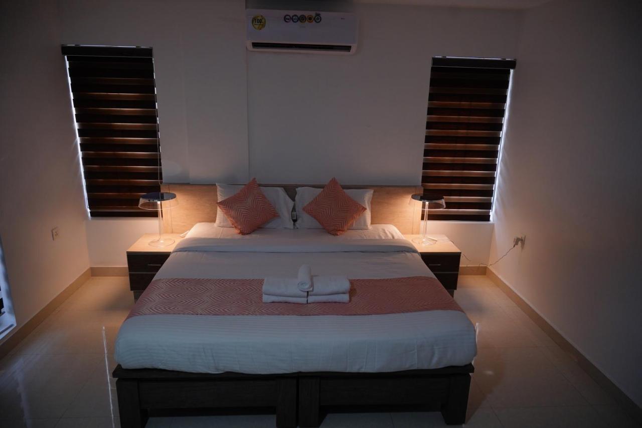 Chandra Inn Kollam Exteriör bild